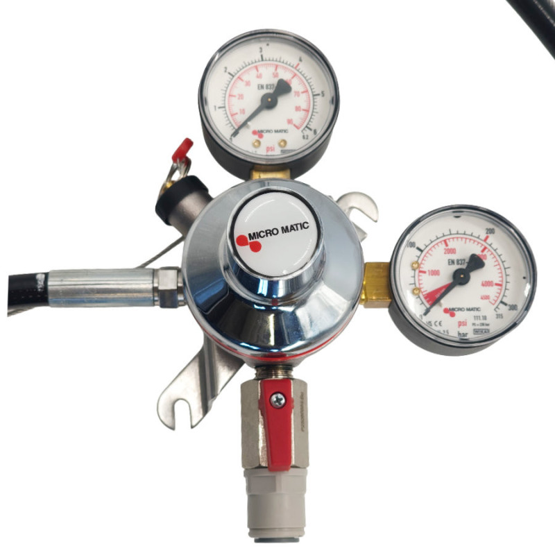 Détendeur MICROMATIC Premium PLUS CO²  4bar 1sortie JG 3/8" avec tuyau HP 1,5m serrage manuel